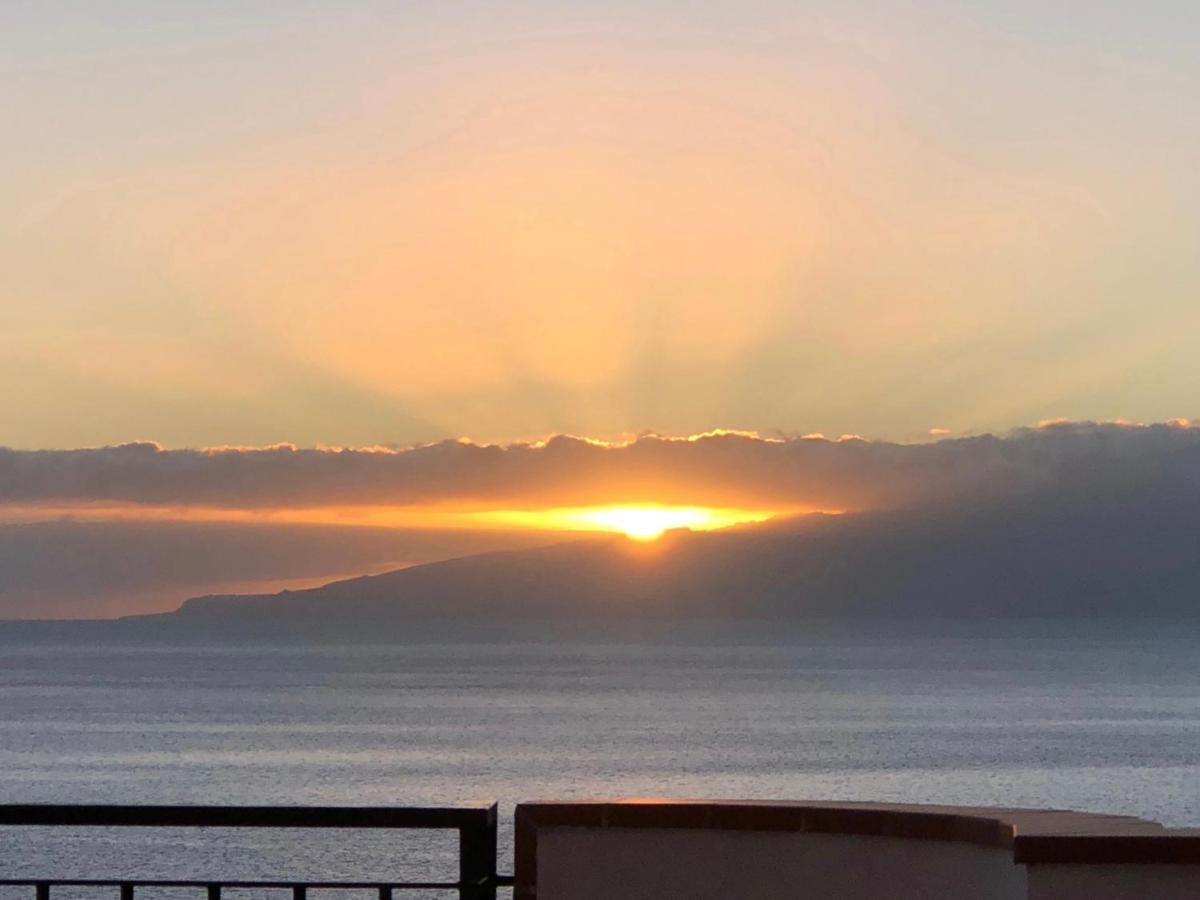 Ferienwohnung Amazing Duplex With Large Terrace And Sea Views Puerto de Santiago  Exterior foto